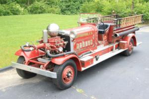 1933 Other Makes CT4 Triple Pumper Firetruck Photo