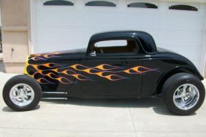 1933 Ford 3 Window Coupe Photo