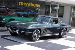 1965 Chevrolet Corvette Photo