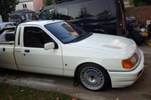 ford Sierra p100 pick up truck 2.9 Photo
