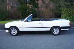 BMW E30 318i Convertible Cabriolet in amazing condition, very low mileage Photo