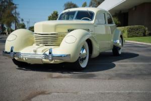 1936 Cord 810 Westchester Photo