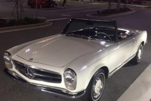 1965 Mercedes-Benz SL-Class White/blue LEATHER, 2 tops. * * * WORLDWIDE SALE.* * * Photo
