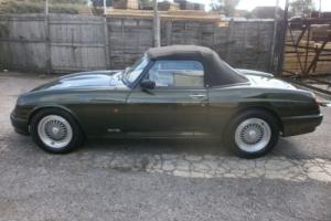 MGR-V8 SPORTS 3.9i CONVERTIBLE 1994 WOODCOTE GREEN WITH CREAM LEATHER