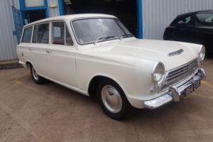 1963 FORD CONSUL CORTINA 1500 ESTATE WHITE - UK CAR - 47000 MILES . 1 YEARS MOT