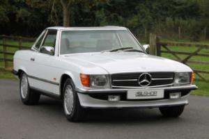 Mercedes-Benz R107 500 SL (1988) White with Mid Red Leather