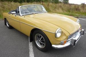 MGB ROADSTER 1972 FULL REPAINT AUG 2016 IN HARVEST GOLD STUNNING CAR Photo