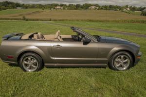 2005 Ford Mustang GT Convertible Photo