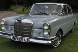 Mercedes-Benz 220S Fintail / Heckflosse 1962 - left hand drive