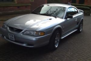 Ford Mustang 4.6 GT Photo