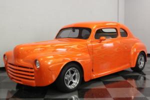 1946 Ford Coupe Photo