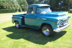 Chevy pick up 1957