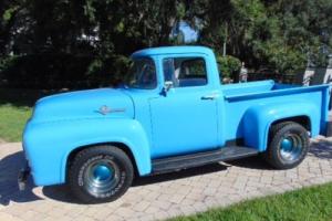 1956 Ford F-100 Pick up truck