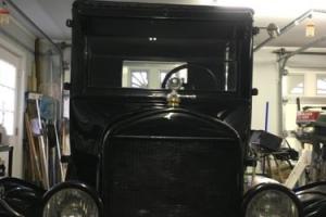 1925 Ford Model T Photo