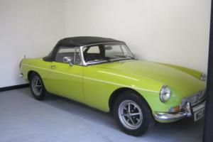 MGB ROADSTER 1974 CHROME BUMPER 8 MONTHS MOT. NEW TYRES, NEW SOFTOP . Photo