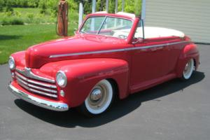 1946 Ford CONVERT. DELUXE Photo