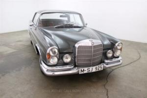 1965 Mercedes-Benz 250SE Sunroof Coupe Photo
