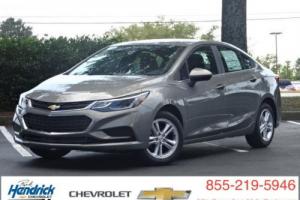 2017 Chevrolet Cruze 4dr Sedan Automatic LT Photo