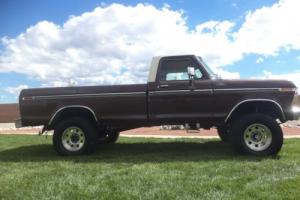 1979 Ford F-250 Lifted Photo