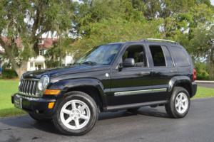 2005 Jeep Liberty 4dr Limited 4WD Photo