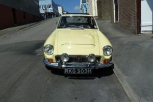 MGC Classic Collectors Manual  Investment  RHD Photo