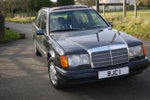 Mercedes Benz W124 320 5 Speed Auto TE  - Remarkable Condition and Spec Photo