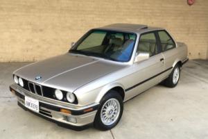 1989 BMW 3-Series is Photo