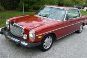 1975 Mercedes-Benz 200-Series