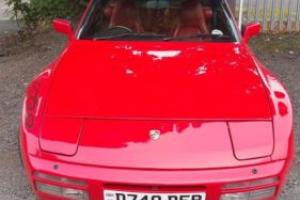 Porsche 944 Turbo in guards red with red leather interior (951) Photo