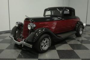 1934 Dodge 5-Window Coupe Photo