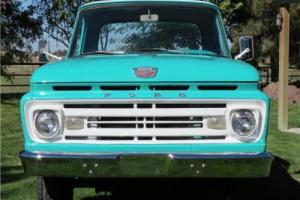 1962 Ford F-100 Photo