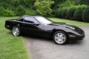 1990 Chevrolet Corvette Convertible with factory hard top Photo