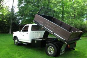 1985 Ford F-350 Photo