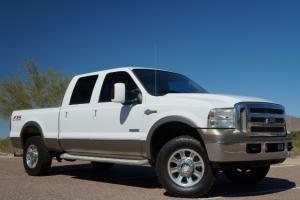 2005 Ford F-250 King Ranch Crew Cab 4WD Photo