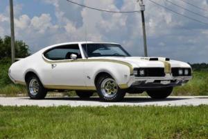 1969 Oldsmobile Cutlass Hurst/Olds Photo