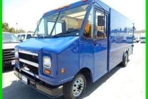 2004 Ford E-Series Van Commercial Photo