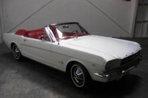 FORD MUSTANG 64.5 CONVERTIBLE
