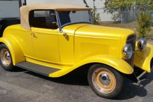 1932 Ford Model A roadster Photo