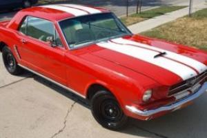 1965 Ford Mustang 2 Door Coupe Photo