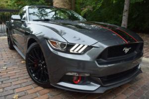 2015 Ford Mustang 3.7L  PREMIUM-EDITION(WITH UPDATES) Photo