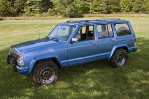 1989 Jeep Cherokee Photo