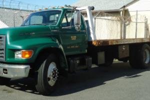 1995 Ford F800 Flatbed Photo