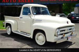 1953 Ford F-100