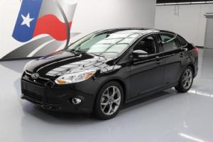 2014 Ford Focus SE 5SPEED APPEARANCE PKG LEATHER Photo