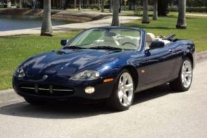 2004 Jaguar XK8 Photo