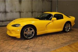 2002 Dodge Viper GTS Photo