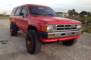 1986 Toyota 4Runner SR5 4WD 5 SPEED MANUAL 22RE 4 CYLINDERS Photo