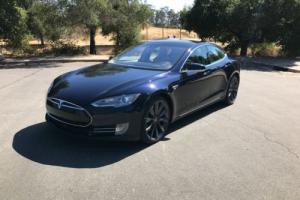 2014 Tesla Model S Photo