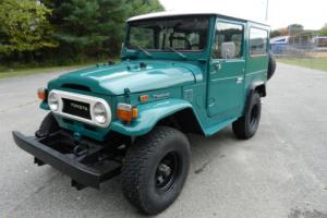 1974 Toyota Land Cruiser Photo