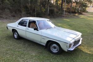 HJ Holden PREMIER Sedan 1975 202 auto.